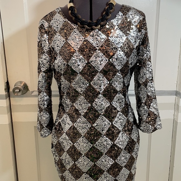 HAHA Black/ Silver Sequin Dress keyhole Closure open  Back size. 3/4 sleeves - Picture 3 of 11